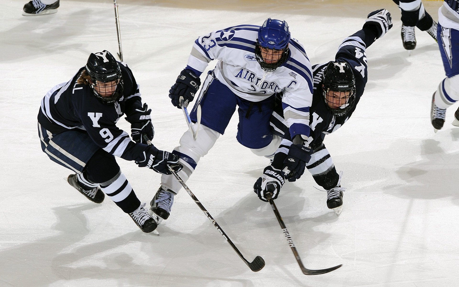 字母哥无解神迹撕裂雷霆防线，魔术险胜背后藏联盟格局暗涌